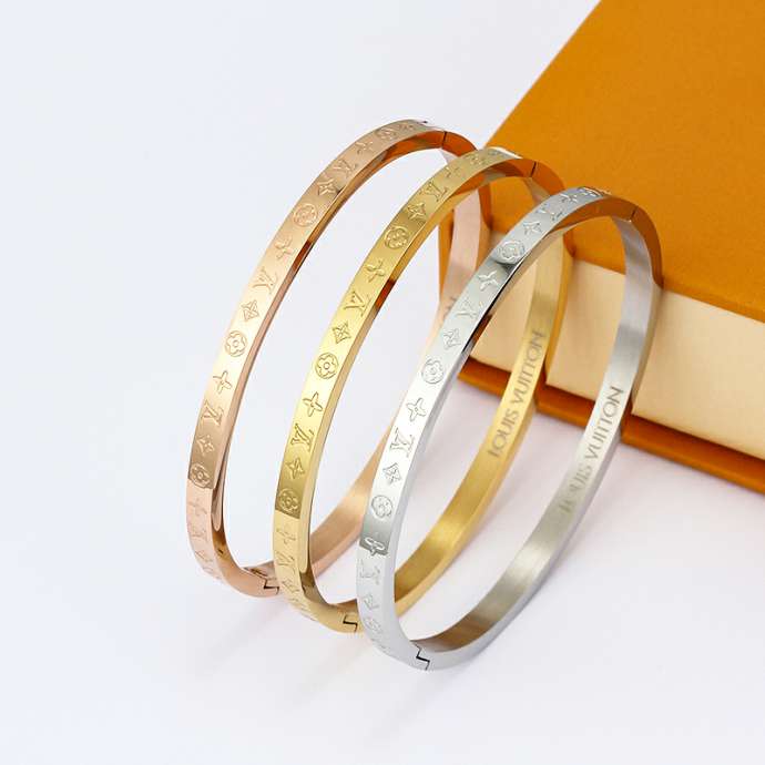 Picture of LV Bracelet _SKULVbracelet02cly15610653